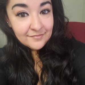 Meet your Posher, Paula